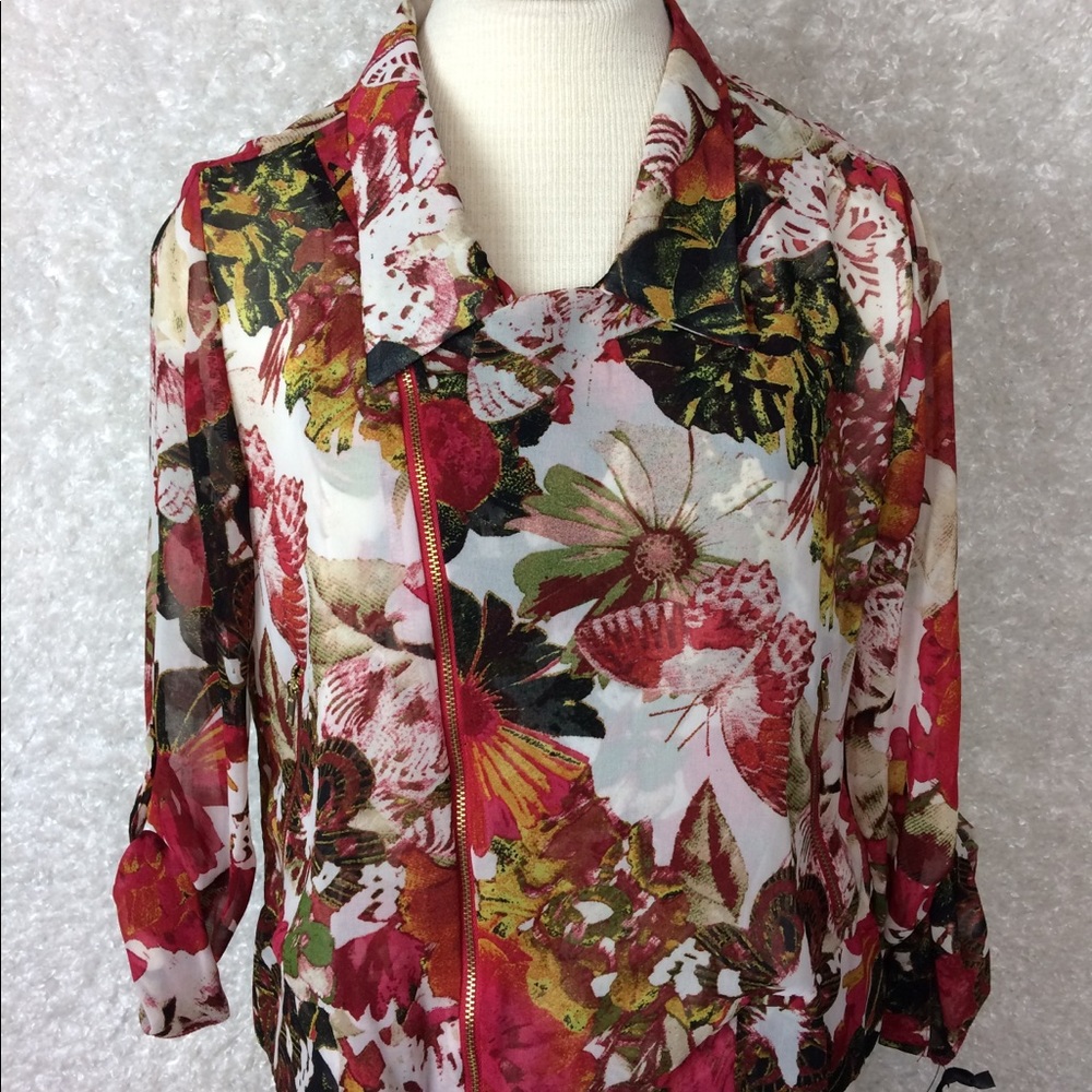 NWT Sunset Road Blouse Size L